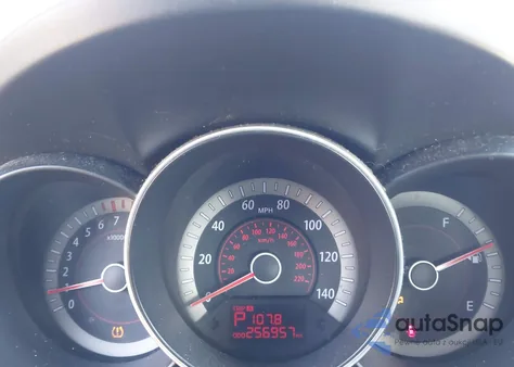 2011 Kia Forte Ex z USA, uszkodzony, nr VIN KNAFU4A26B5449787